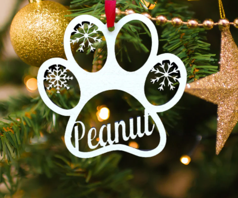 Personalized Dog & Cat Lover’s Wooden Christmas Ornament – Handcrafted from Canadian Maple | Custom Name Engraving